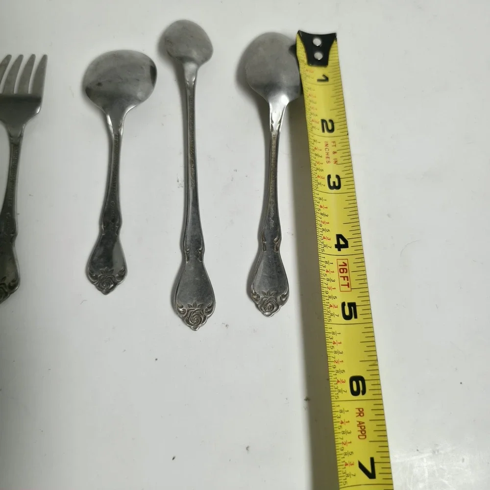 1881 Rogers Oneida ARBOR ROSE True Rose Stainless Flatware Lot of 4 Spoons Fork